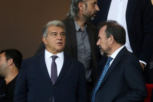 Barca đau đầu với bài toán tài chính thời gian qua.