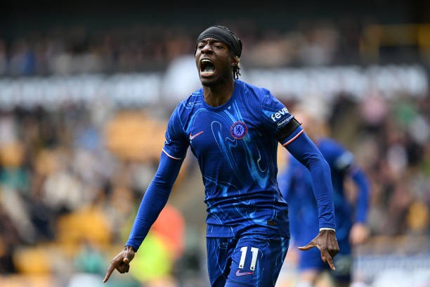 Madueke chuẩn bị khoác áo Arsenal. 