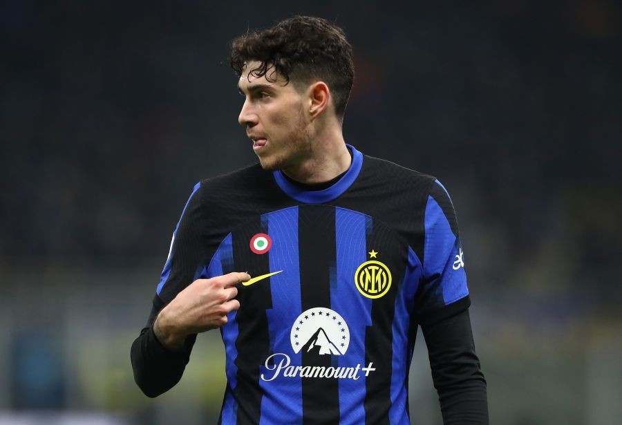 Bastoni có mức lương đáng mơ ước của Serie A.