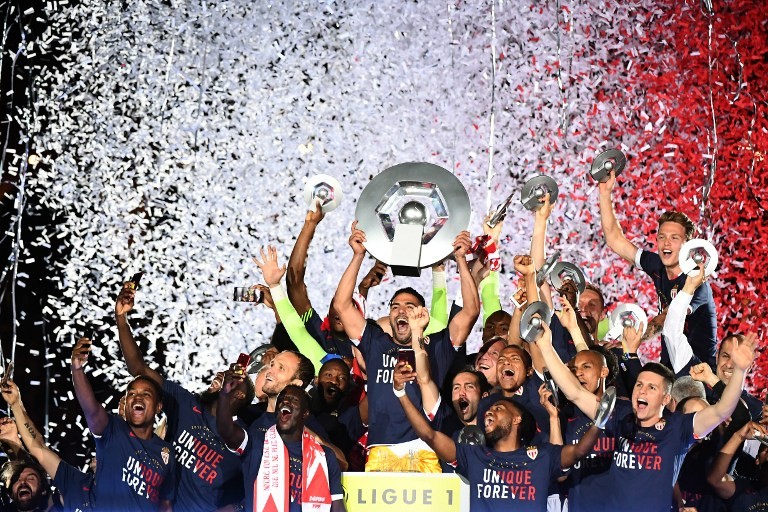 Monaco nâng cao chức vô địch sau 17 năm mong chờ