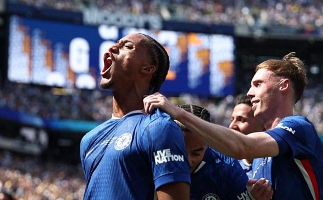 Pedro và Palmer là 2 ngôi sao sáng của Chelsesa