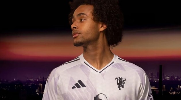 Manchester United ra mắt bộ đồ sân khách cho mùa giải 2025/2026.