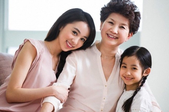 Một người bạn của tôi từng kể rằng, điều may mắn lớn nhất trong đời anh là cưới được một người vợ giản dị, biết vun vén và không chạy theo vật chất.