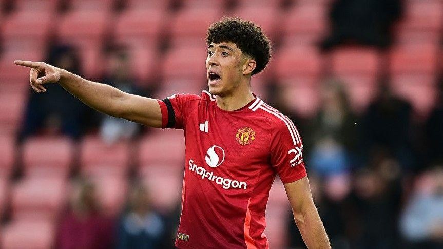 Ethan Wheatley là chân sút giàu triển vọng của MU. 