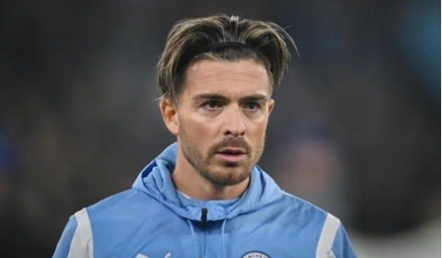 Grealish cần sớm chốt tương lai khi mùa giải sắp khởi tranh.