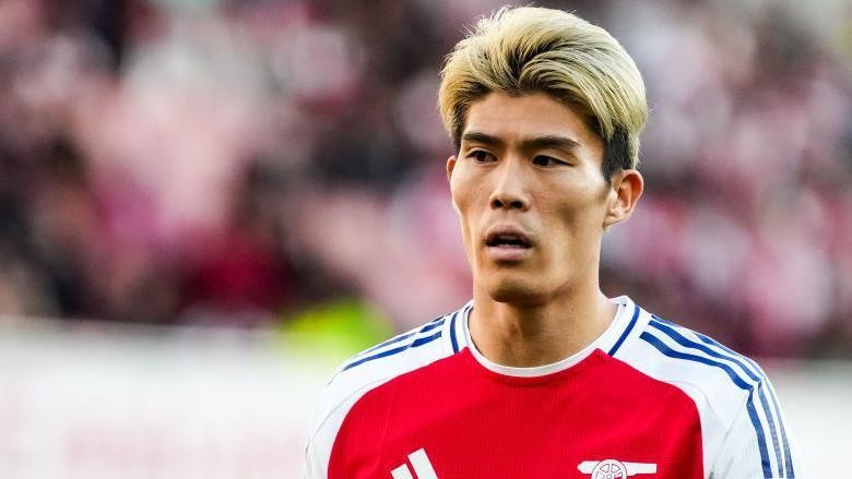 Takehiro Tomiyasu thừa nhận bản thân cảm giác không còn thuộc về Arsenal.