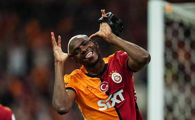 Galatasaray mua đứt Victor Osimhen với giá 75 triệu euro.