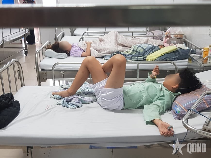 Cậu bé thông minh sống sót nhờ lời dặn dò của bố