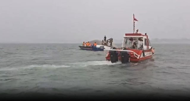 vụ tai nạn xảy ra lúc 13h45 tại vùng biển gần hang Đầu Gỗ, vịnh Hạ Long