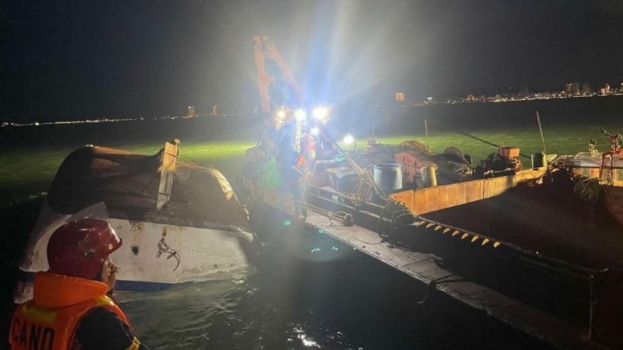 Rạng sáng nay đã trục vớt được 37 thi thể