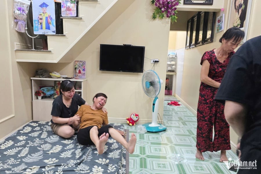 Người thân đau xót khi nghe tin vụ lật tàu