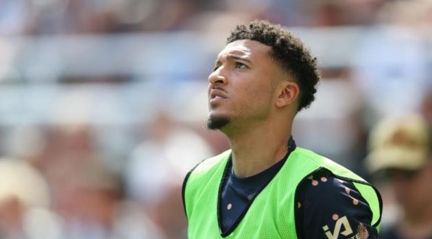 Juve chưa dứt khoát vụ Sancho.