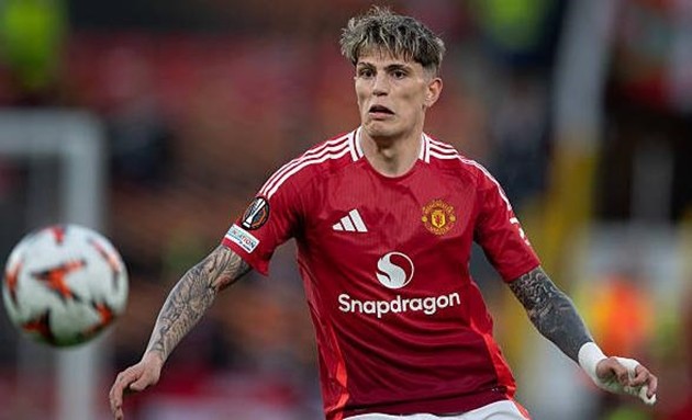 Alejandro Garnacho có thể chuyển tới Chelsea.