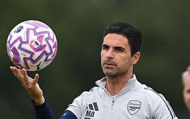 Mikel Arteta quyết tâm đặt cược vào Viktor Gyokeres.