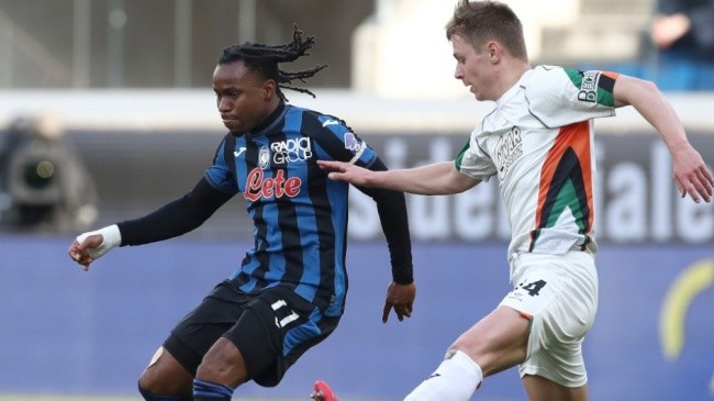 Lookman là mục tiêu hàng đầu của Inter.