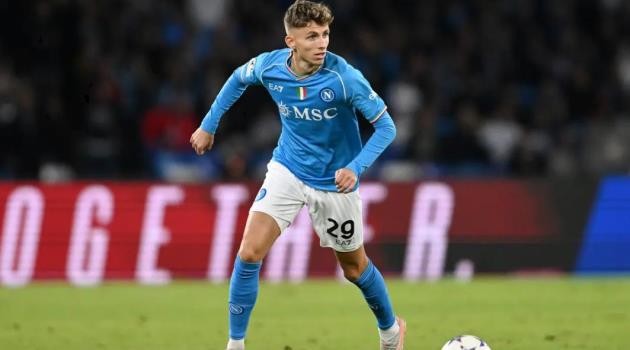  Jesper Lindstrom giờ đã là người của Wolfsburg.