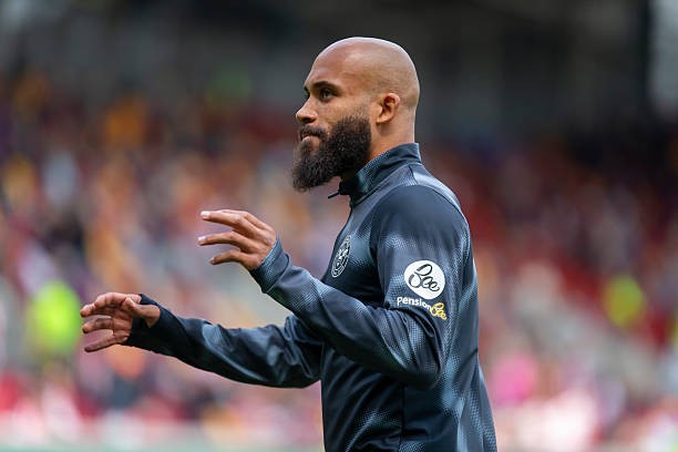 Wissa không được phép rời Brentford.