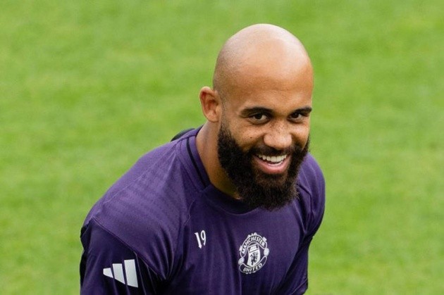 Man City hưởng lợi khi MU chiêu mộ Mbeumo từ Brentford.