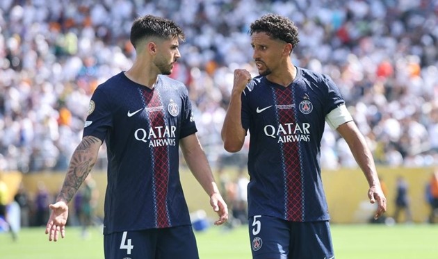 Hàng thủ PSG gây thất vọng trong trận đấu với Chelsea.