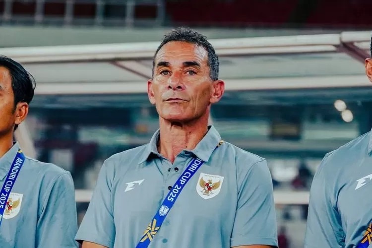 HLV Gerald Vanenburg của U23 Indonesia.