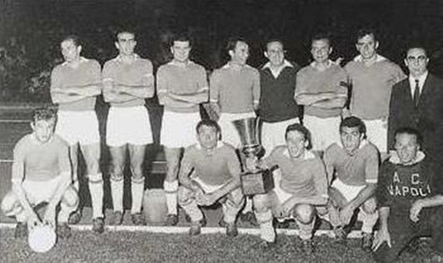 Napoli giành chức vô địch Coppa Italia năm 1962.