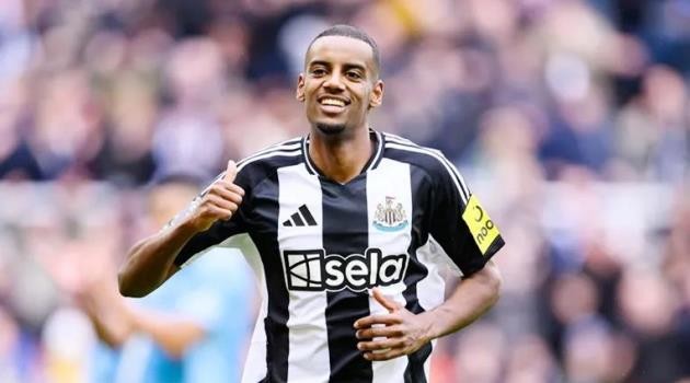 Isak công khai mong muốn rời Newcastle.