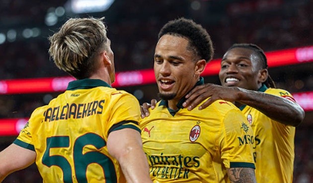 AC Milan giành chiến thắng trước Liverpool.