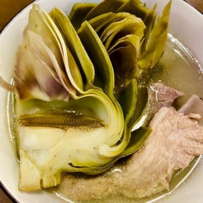 Canh atiso hầm sườn