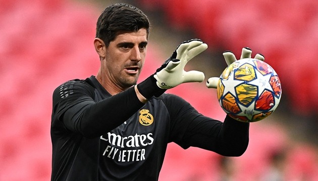 Real Madrid phá lệ vì Thibaut Courtois.