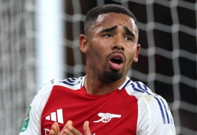 Vị trí của Gabriel Jesus đang bị đe dọa bởi Gyokeres.