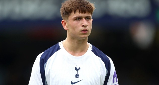 Moor chuẩn bị rời Spurs để đi