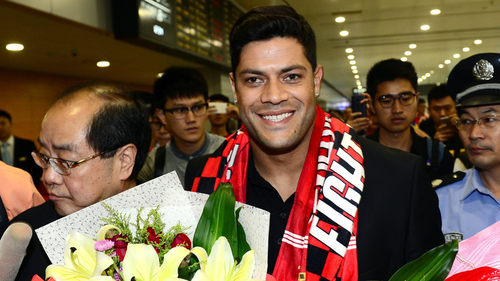 Hulk trong ngày ra mắt Shanghai SIPG