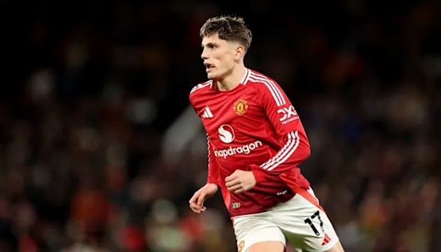 Alejandro Garnacho có thể giúp MU mang về Ollie Watkins?