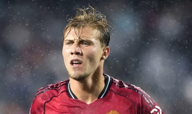 Hojlund sẵn sàng cạnh tranh suất đá chính với bất kỳ tiền đạo nào cập bến Old Trafford. 