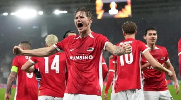David Moller Wolfe là tân binh chất lượng của Wolves.