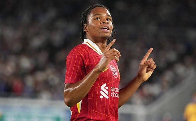 Rio Ngumoha là tài năng sáng giá của Liverpool.
