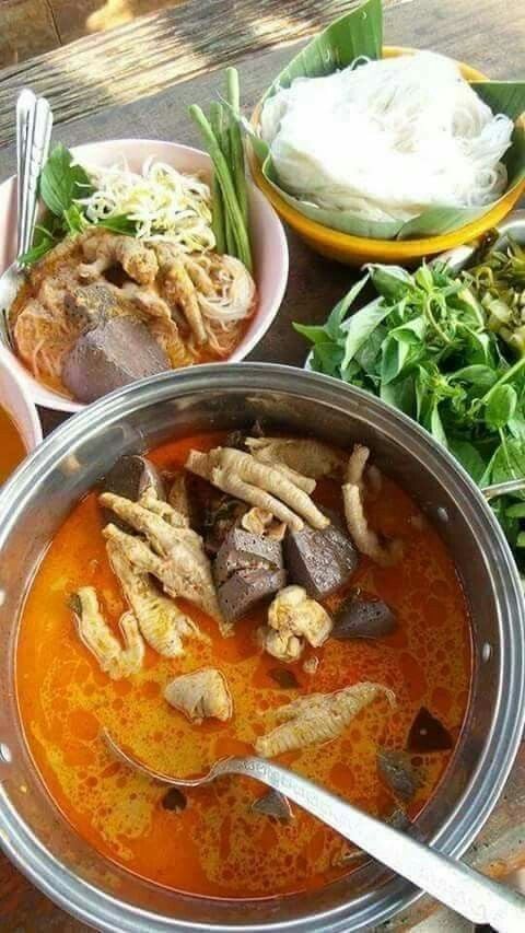 Bạn có thể dùng muôi vớt váng mỡ
