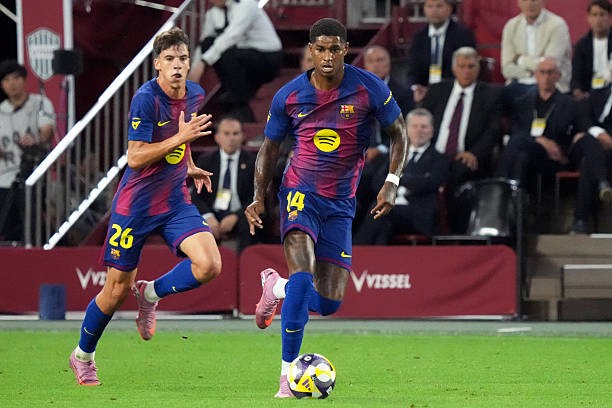 Rashford ghi bàn thắng đầu tiên cho Blaugrana.