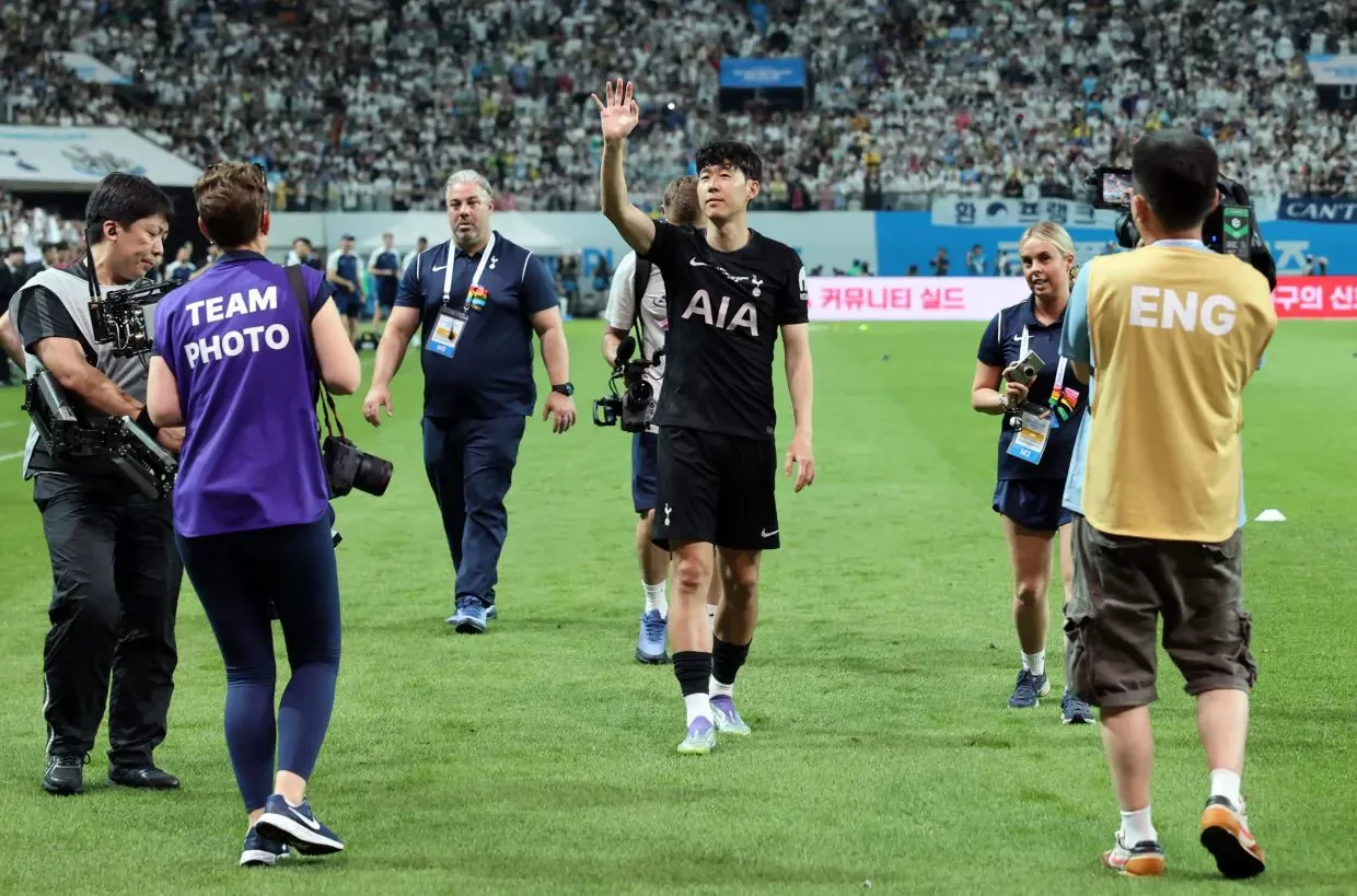 Son khép lại hành trình 10 năm trọn vẹn tại Tottenham