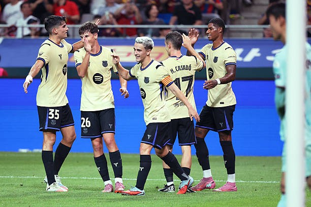 Barca có một tour du đấu thành công. 