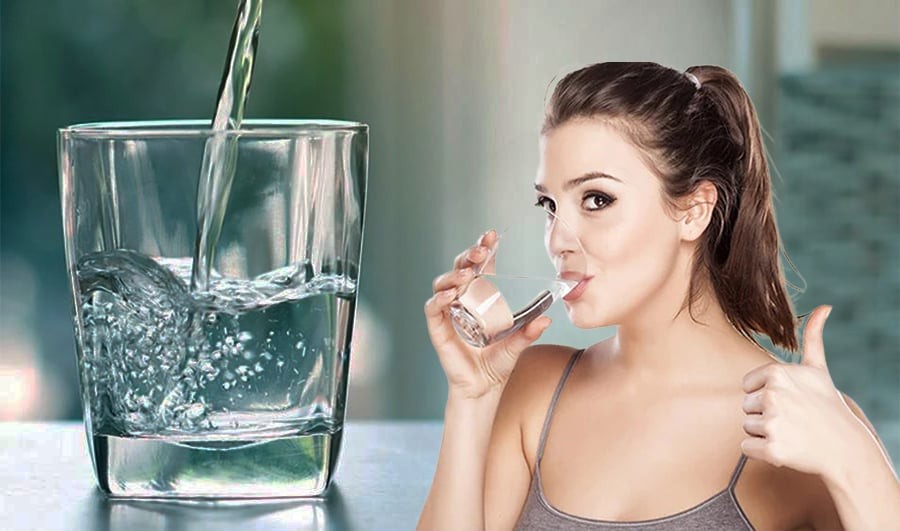 Cách uống nước gây hại sức khỏe