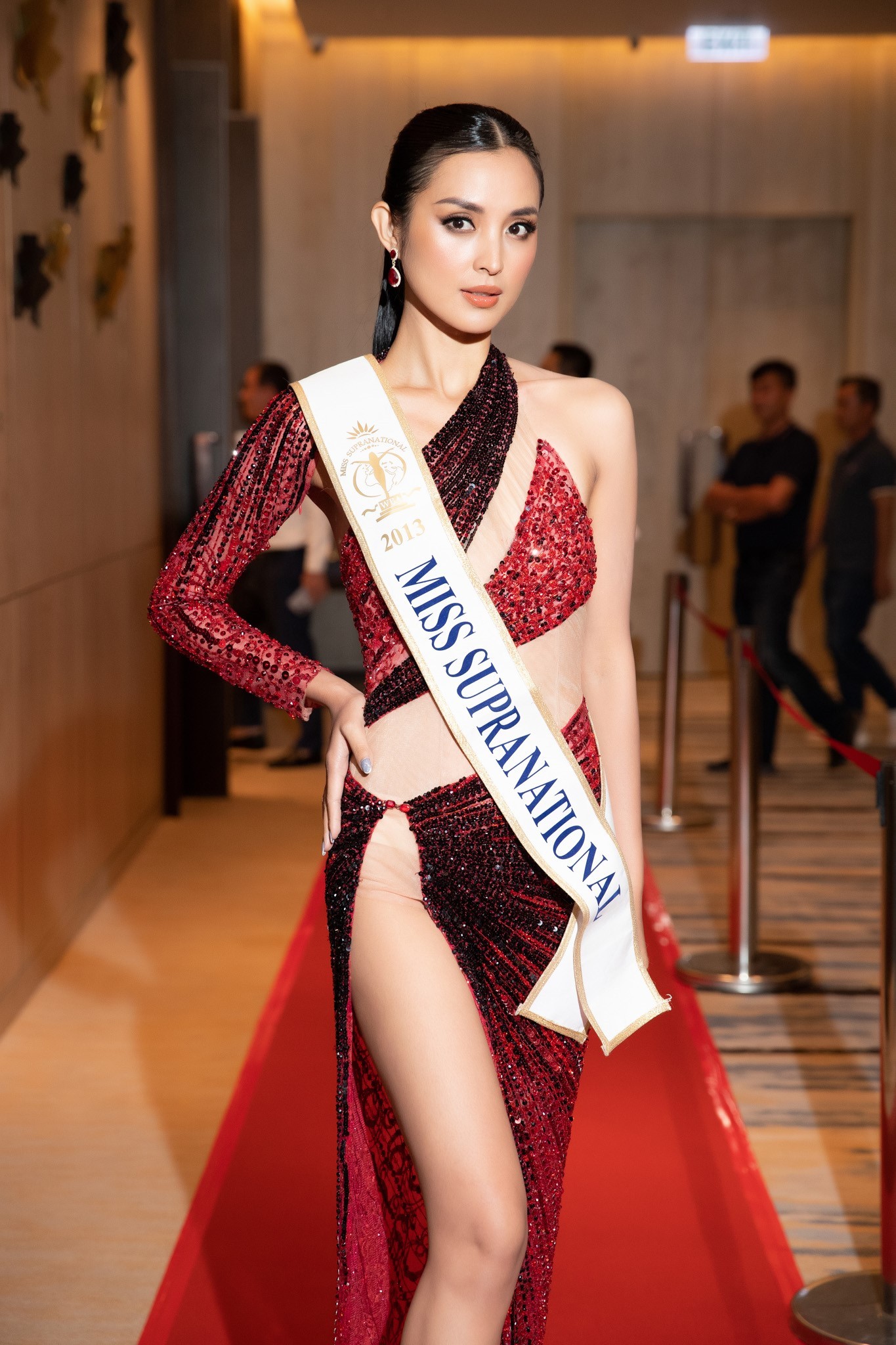 5 - Hoa hậu Siêu quốc gia 2013 Mutya Johanna Datul giám khảo quốc tế đến từ Philippines
