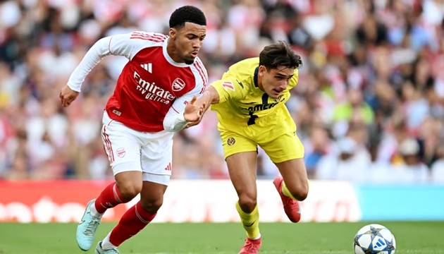 Arsenal gục ngã trước Villarreal.