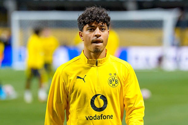 Azhil là tài năng sáng giá của Dortmund. 