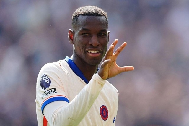 Chelsea không để Jackson ra đi dễ dàng.