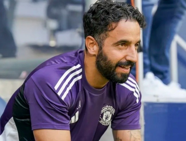 Man Utd có màn tổng duyệt trước Fiorentina.