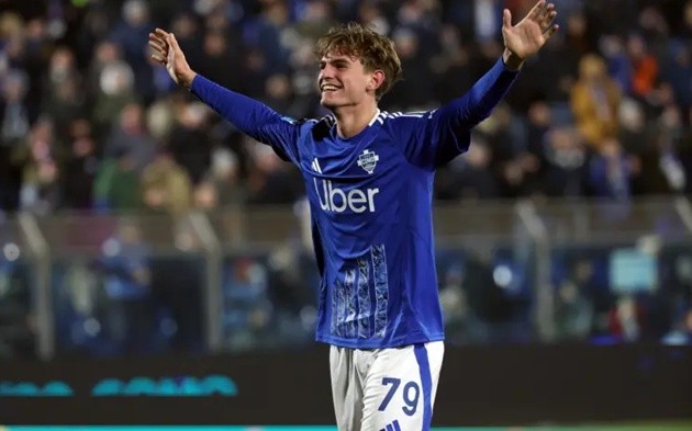 Real vẫn đang theo dõi sát sao tình hình của Nico Paz