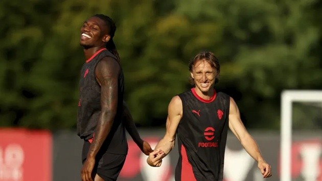 Modric sẵn sàng ra sân cho Milan
