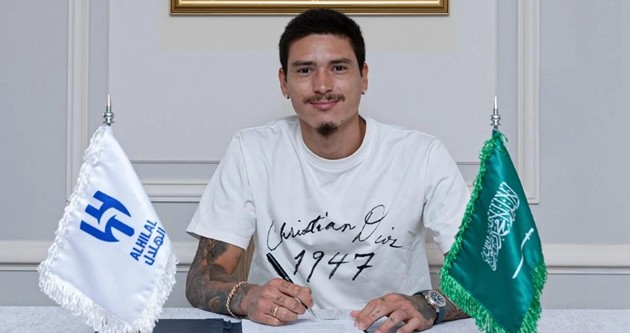 Darwin Nunez ký hợp đồng với Al Hilal.