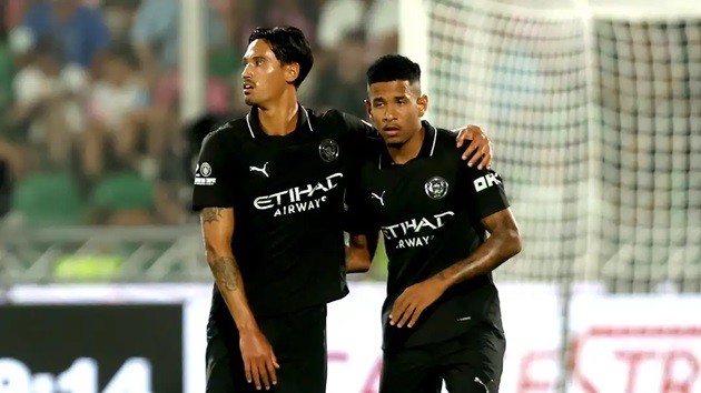 Reijnders vừa lập cú đúp cho Man City.